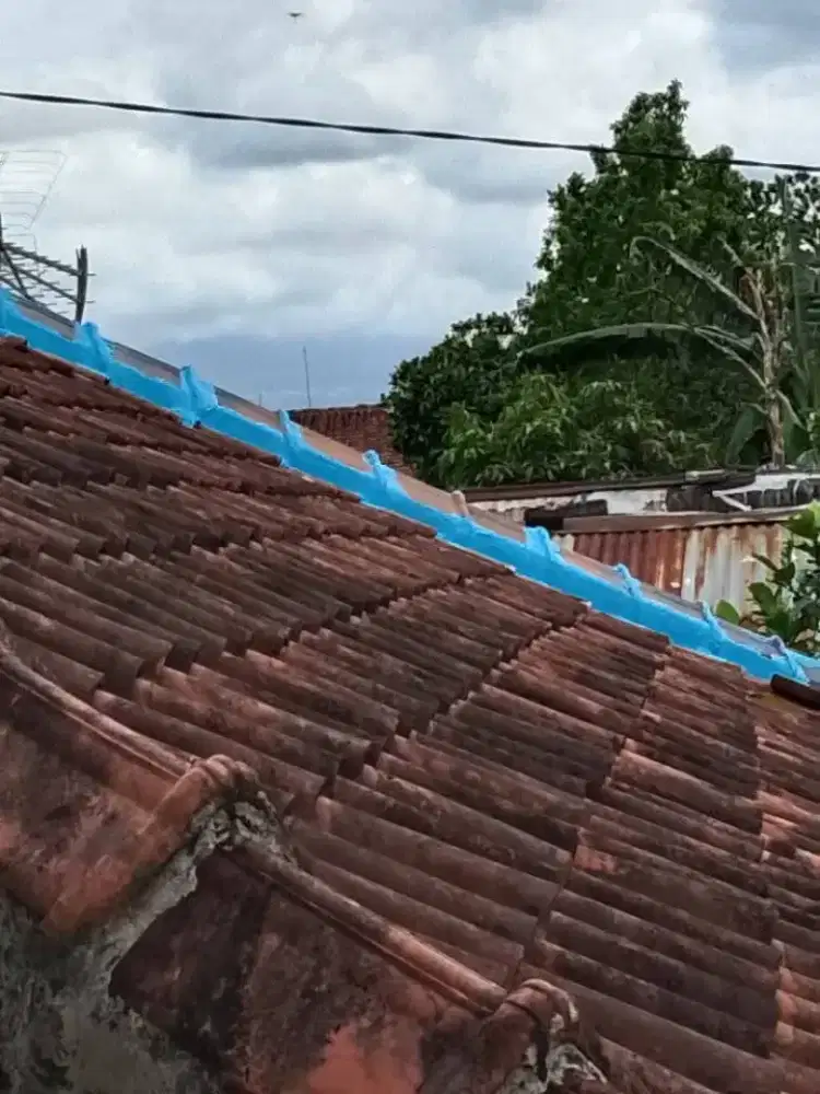 Tukang perbaikan atap bocor dinding dak rembes talang air renovasi DLL