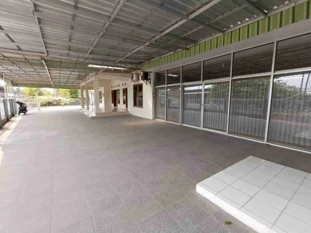 Rumah besar sgt luas area Sidoarum sleman