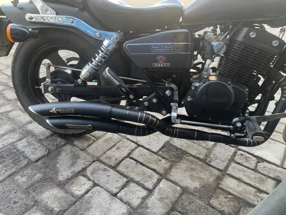 Knalpot pocalipto freflow beneli pe 250 karbu