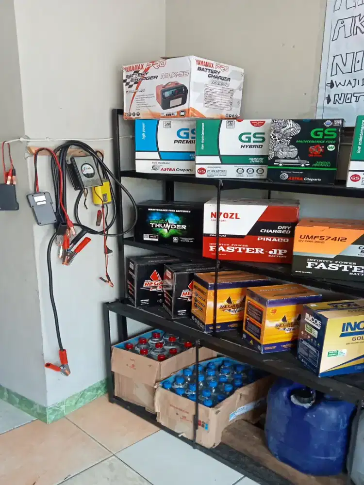 Aki mobil dan motor bergaransi