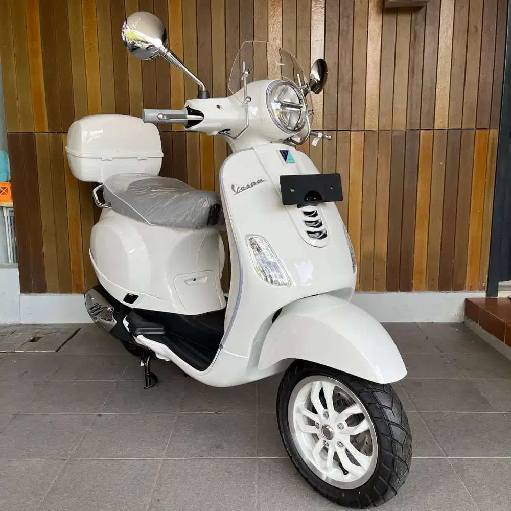 Vespa LX 150 iGet 2025 Brand New Tidak Jadi Pakai