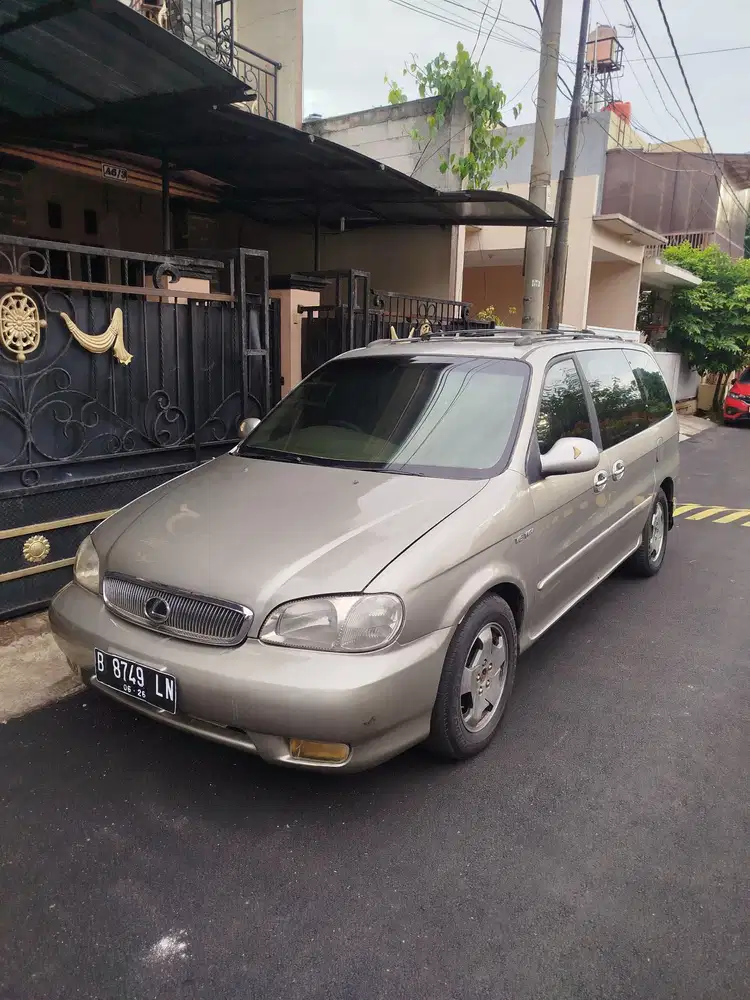 Kia Carnival GS Metik 2000 Sehat Walafiat & Rapih