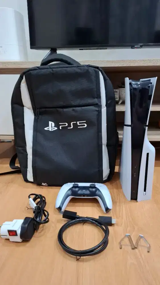 LIKE NEW PS5 / PLAYSTATION 5 SLIM DISC 1TB (MINUS NO BOX)