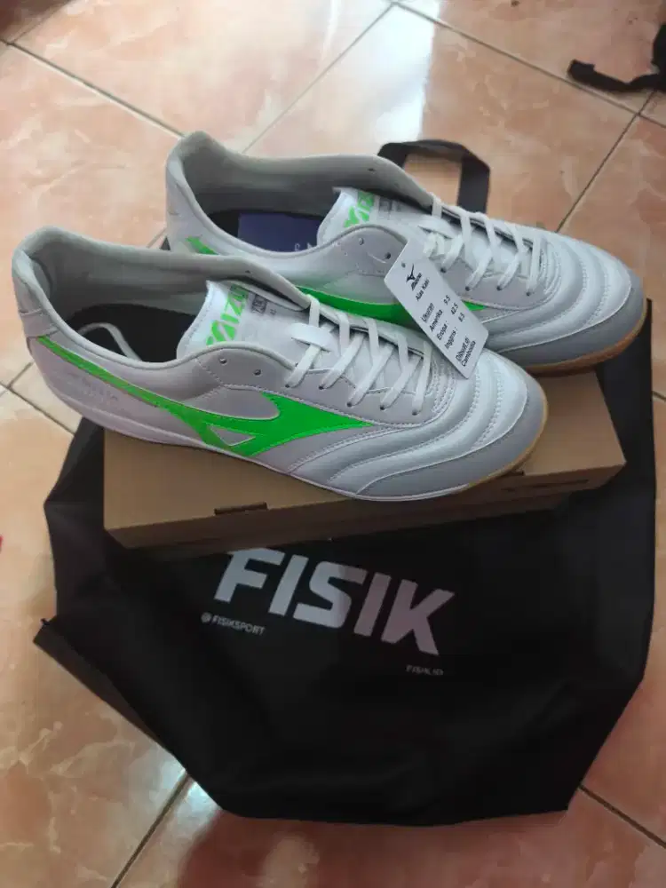 Sepatu Mizuno Morelia Sala Pro