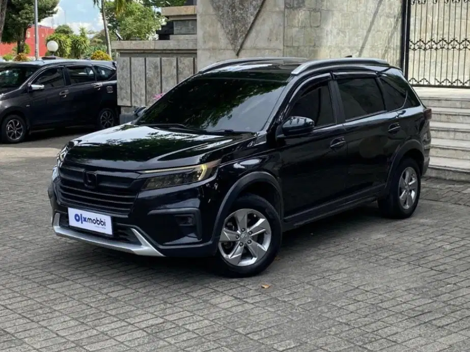 Pajak Panjang Honda BR-V 1.5 E Prestige Bensin-AT 2021 Abu-abu WZJ