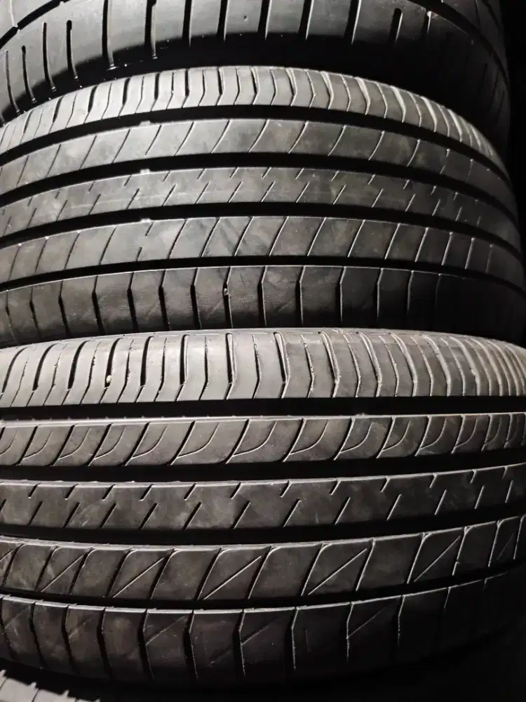 Dunlop LM 215 55 R17