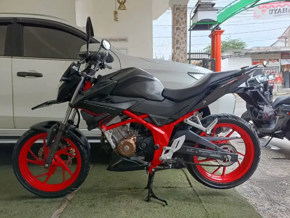 Cb 150R SE tahun 2019 mulus/tt boleh gan cash lebih bagus