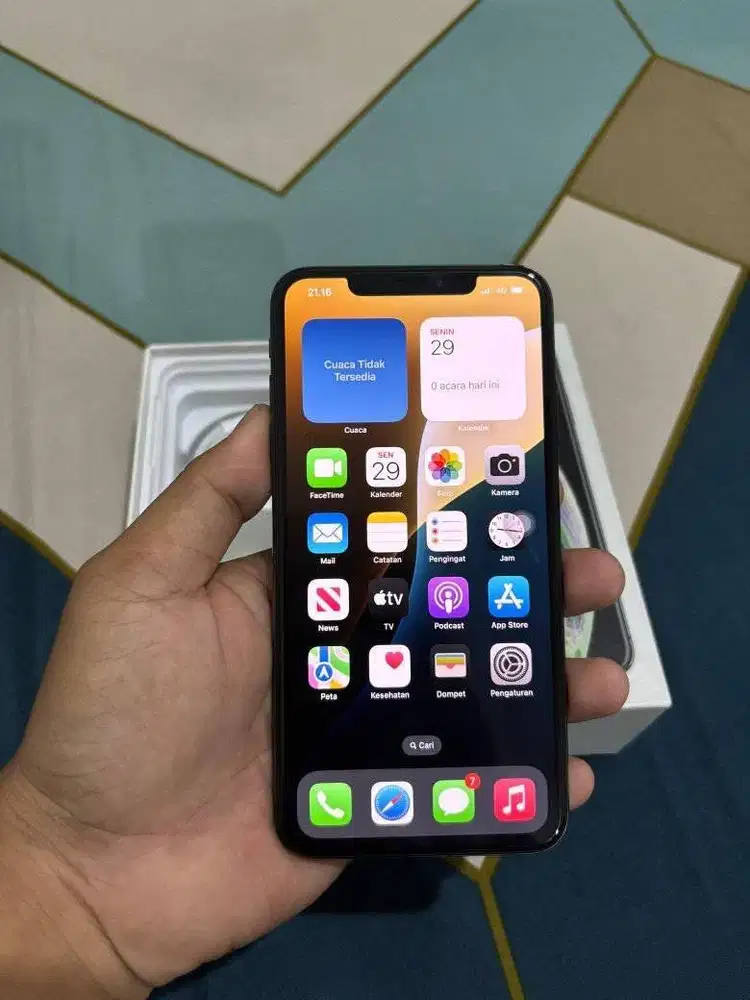 Dijual iPhone XSMAX 64gb sinyal edisi dual sim all operator