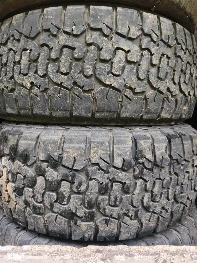 Accelera iota 275 55 R20