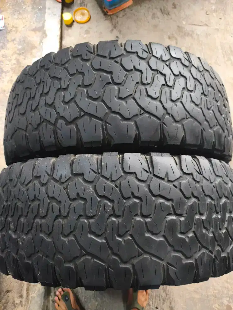 BF Goodrich 305 70 R17