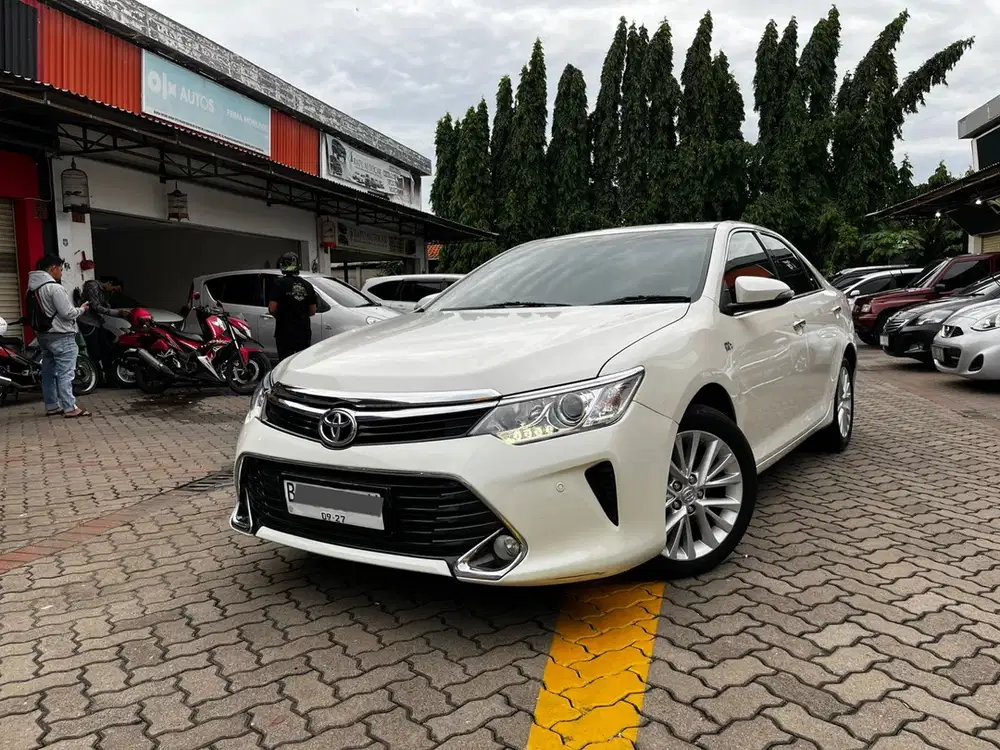 Toyota Camry 2017 Bensin
