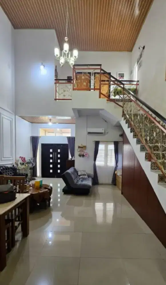 Murah dijual rumah mewah 2 lantai bukit elang sambiroto alamanda