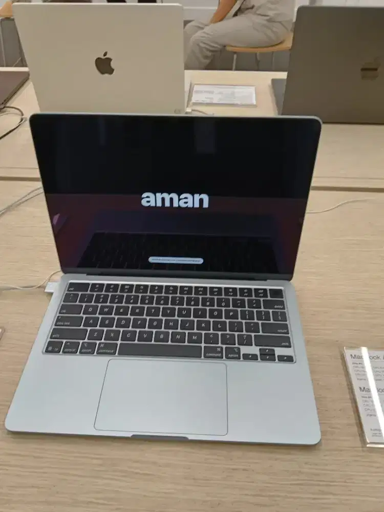 Kredit macbook air m4 hanya dengan KTP