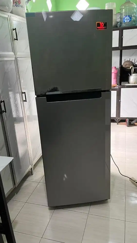 Kulkas rumah tangga 2 pintu merek samsung digital inverter