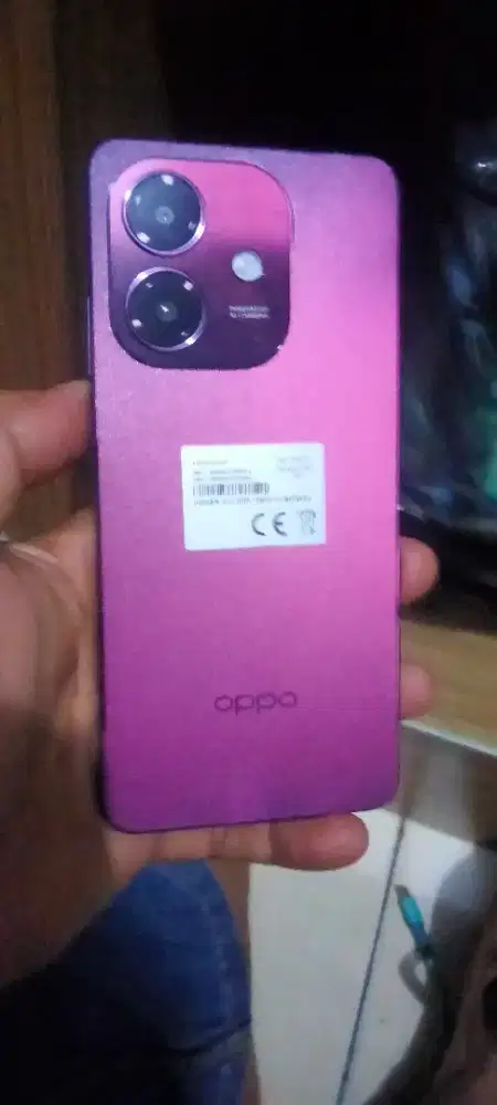 Oppo A5i masih baru lengkap dus dan charger nya ori