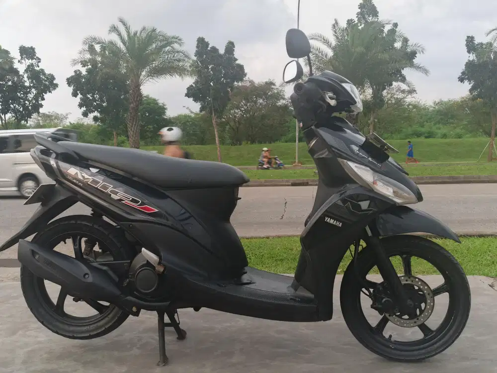 Yamaha Mio j  fI 2014 stater tokcer halus mulus terawat