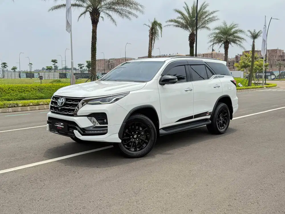 TOYOTA FORTUNER GR 2.8 DIESEL 4x4 2022