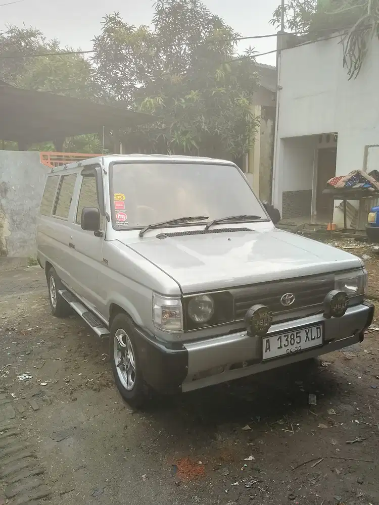 Toyota Kijang 1987 Bensin