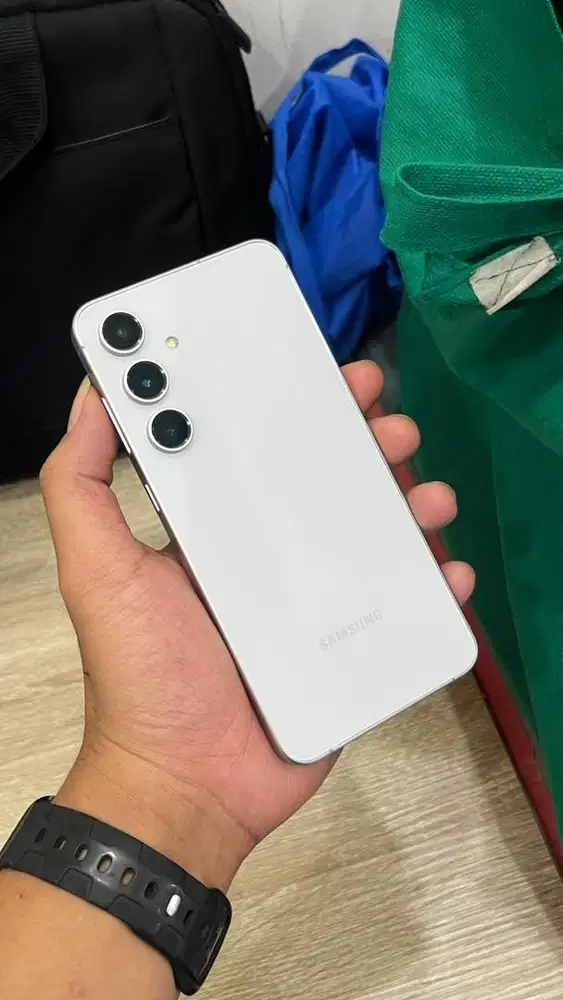 Samsung s24 FE 8/256 like new resmi sein