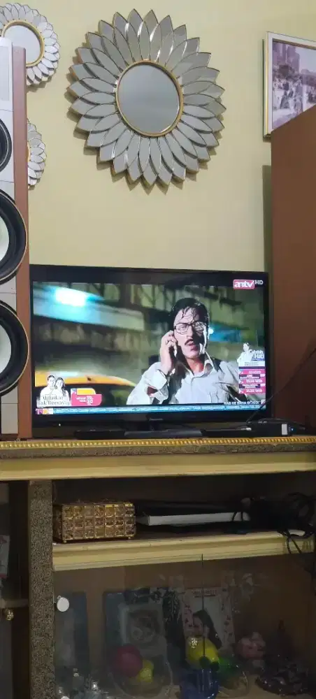 Jual TV LED panasonic 32 inc blm digital