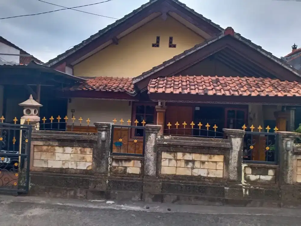 Rumah Harga Terjangkau Lantai 1,5 Lingkungan Pendatang