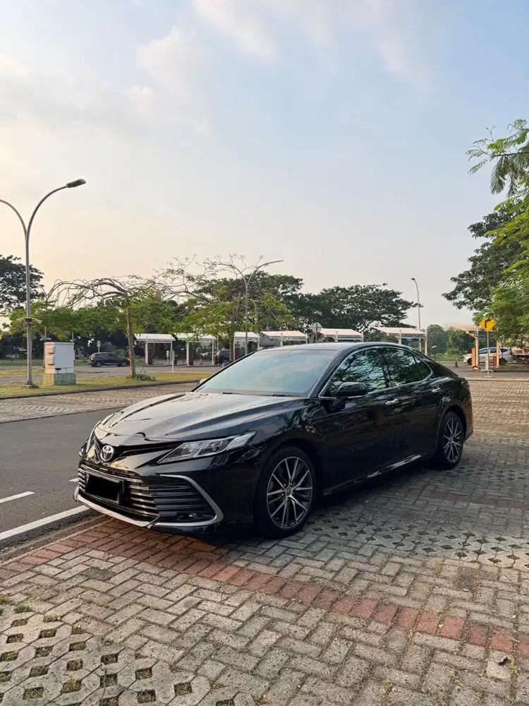 2022 Toyota Camry 2.5 V (Cash / Credit)