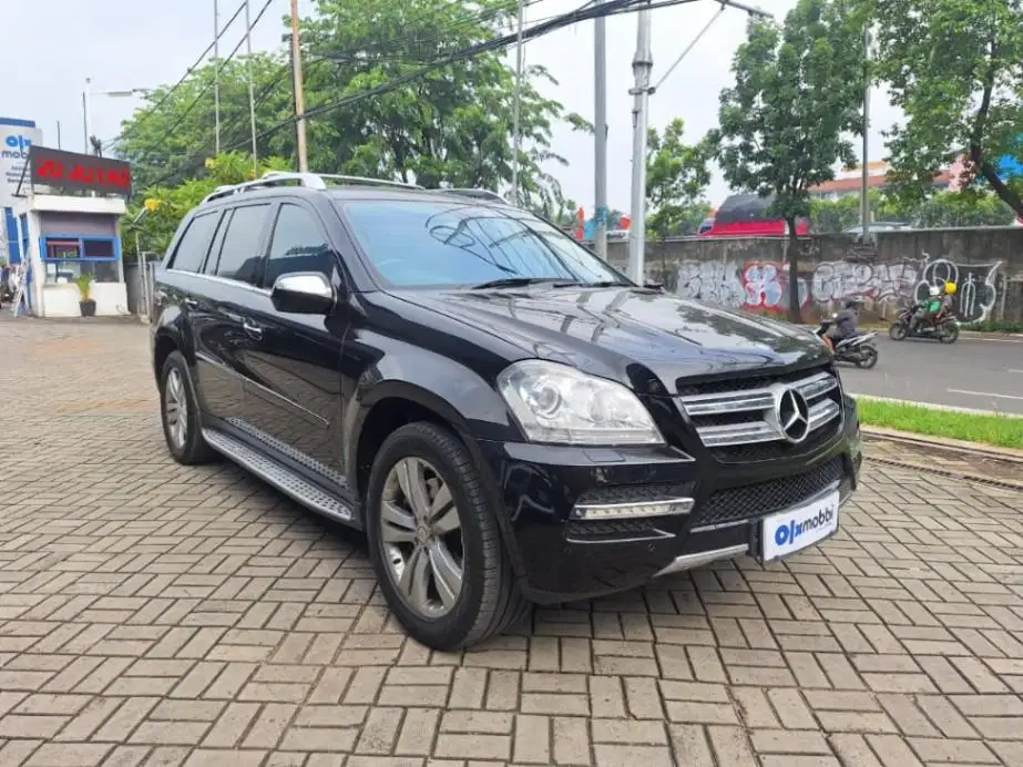 LOW DP Mercedes-Benz GL500 5.5 Bensin-AT 2010 TBY