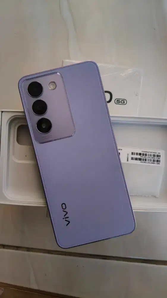 vivo y100 5g ram.8/128 mulus fullset sampe nota