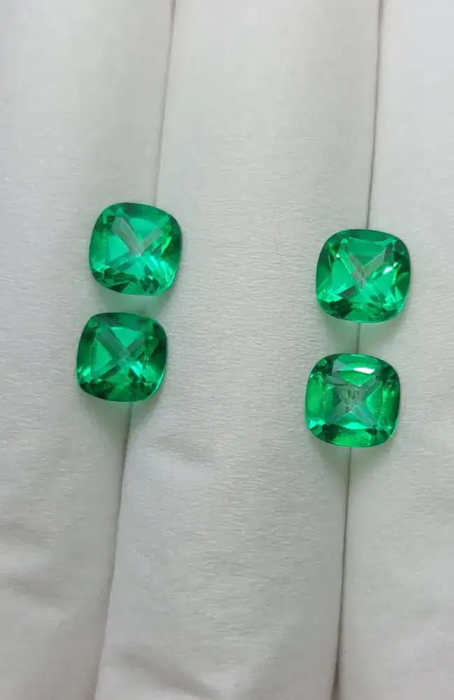 Natural greend topas