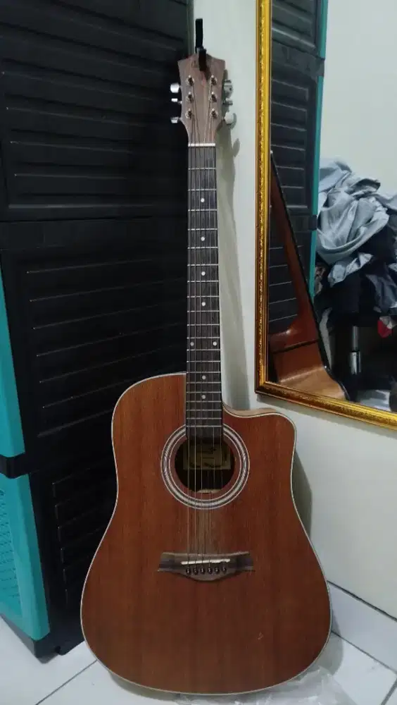 Gitar bekas merk Cowboy gwc 240ns