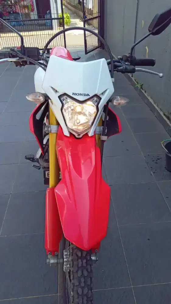 Honda crf tahun 2020