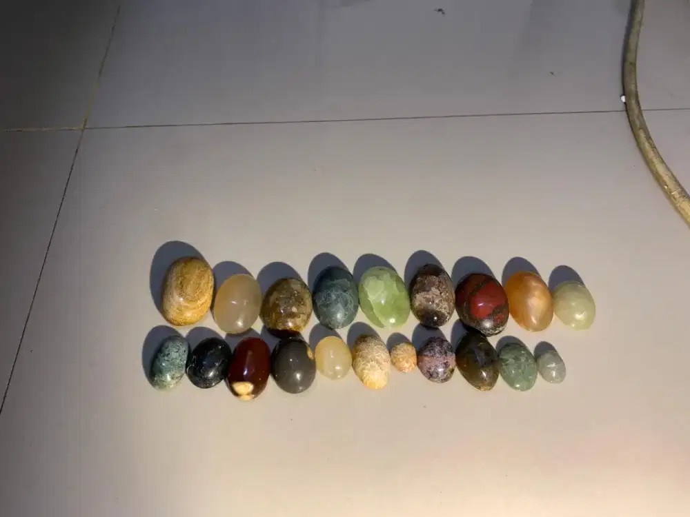 Dijual batu cincin semua nya 350nego tipis