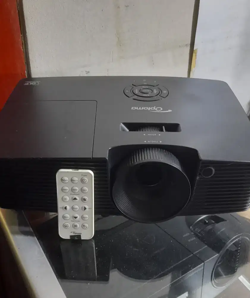 Proyektoe optoma X316