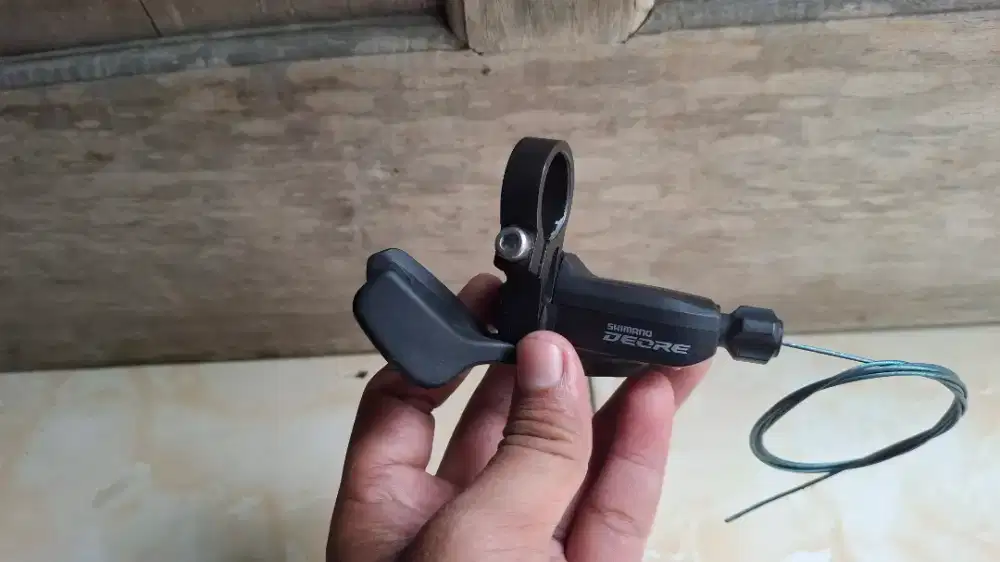 shiter 2 speed shimano deore m5100