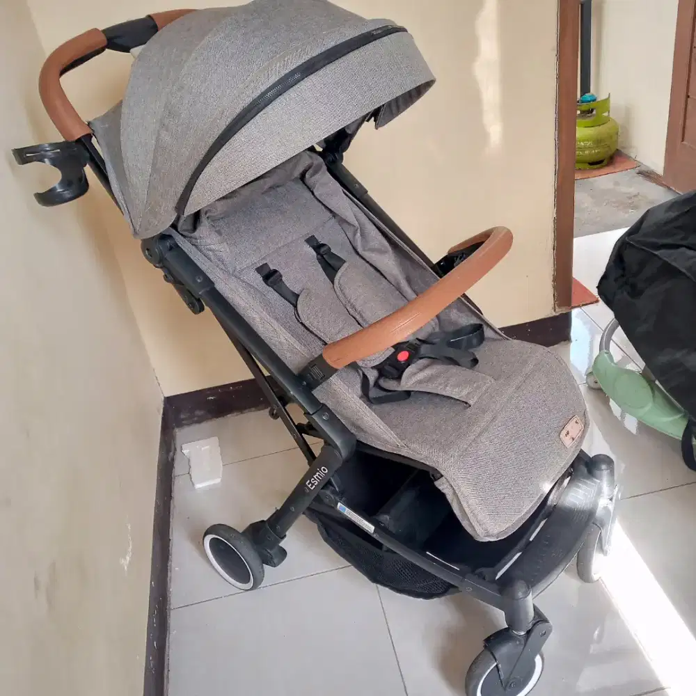 Stroller bayi BABYDOES ESMIO