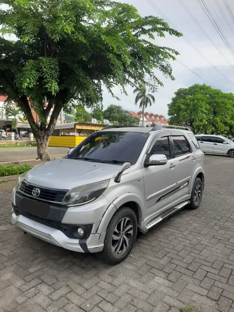 Toyota Rush 1.5 Trd Sportivo at 2016