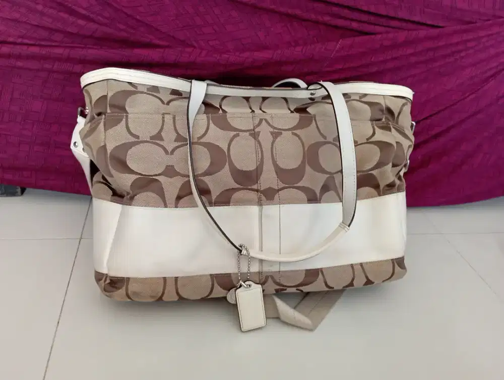 Tas Coach Signature Diaper Bag
