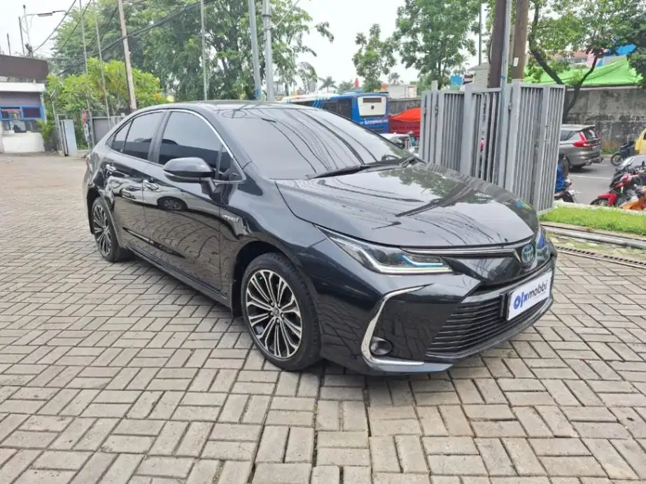 DP 5% Toyota Corolla Altis 1.8 Hybrid-AT 2022 BAI