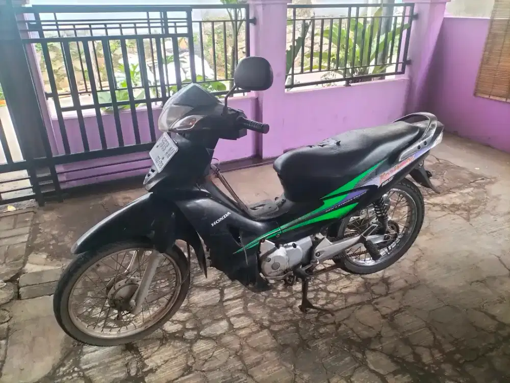 Honda karisma masih orisinil