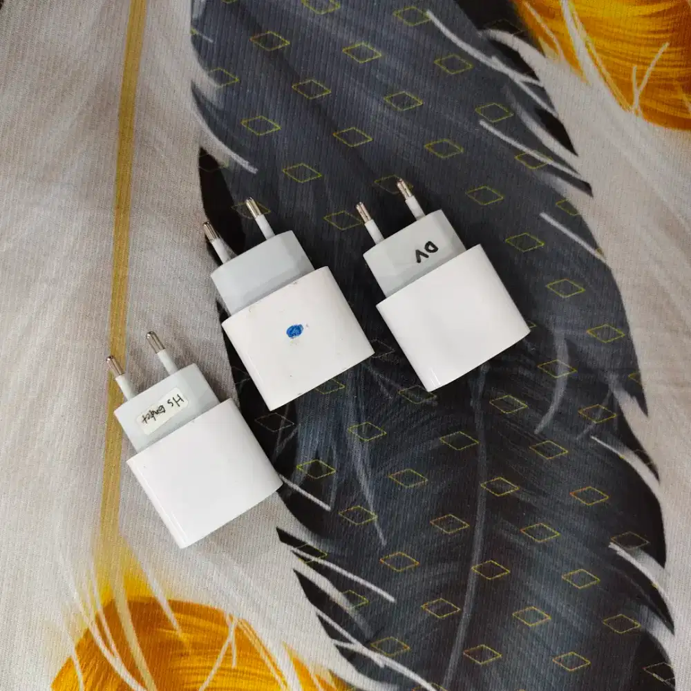 Adaptor / charger original iPhone garansi TAM