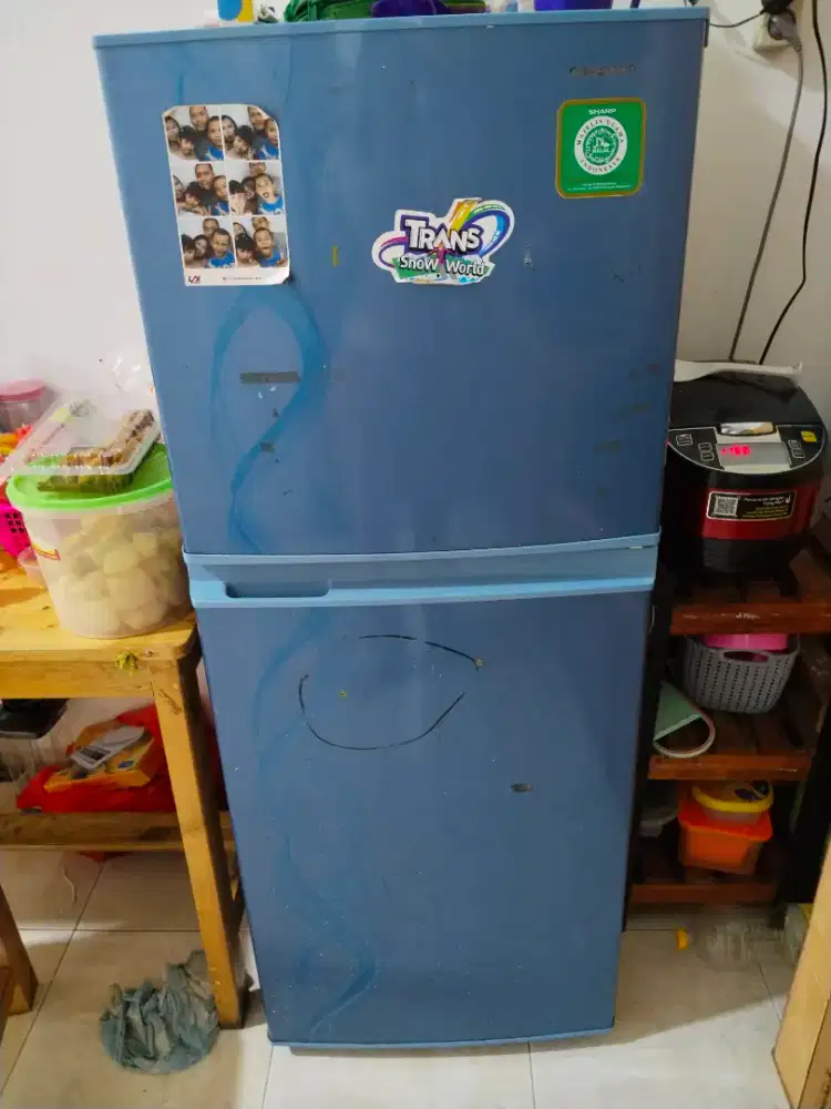 Dijual Kulkas 2 pintu Merek Sharp