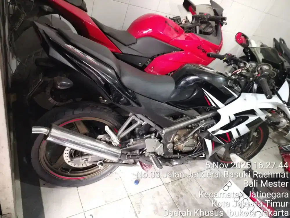 Ninja 150 RR SE th 2015 km 9rb ban tebus !!!