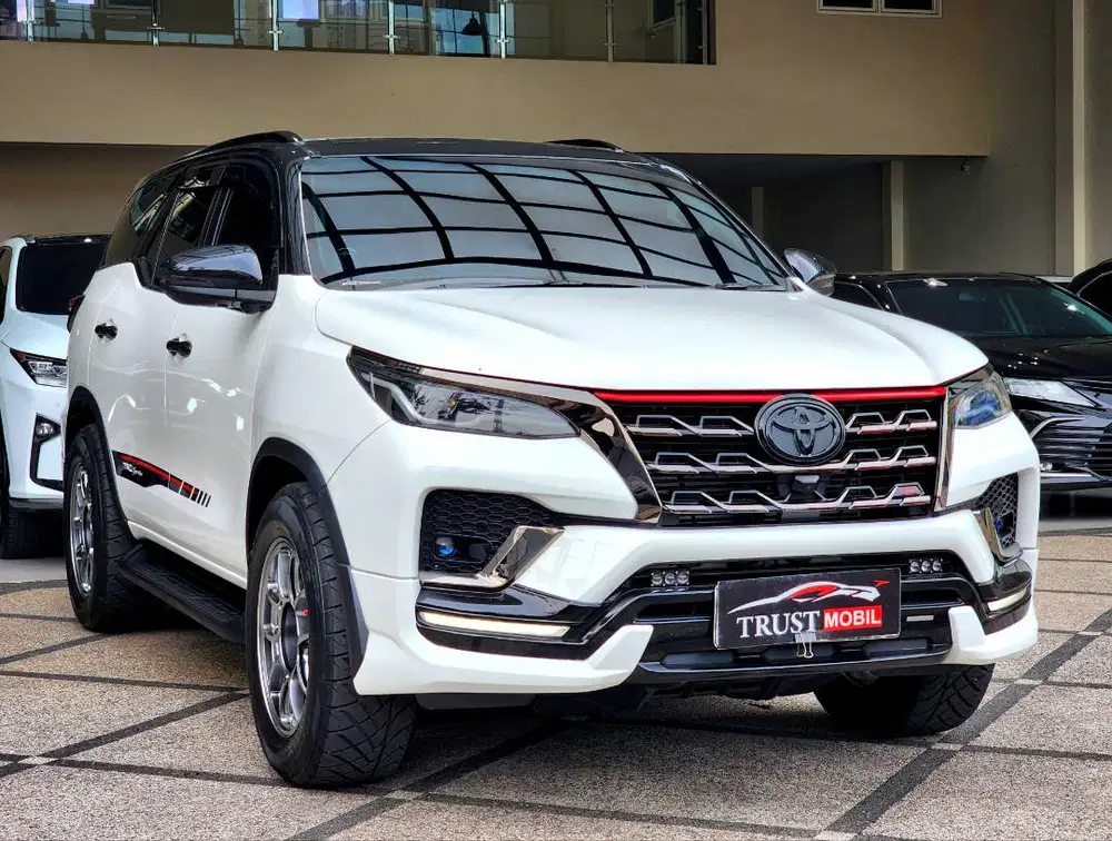 FULL SPEC!! TOYOTA FORTUNER 2.4 VRZ TRD SPORTIVO AUTOMATIC 2021 PUTIH