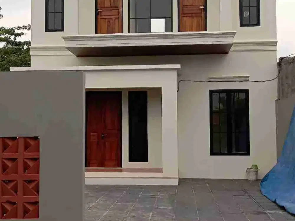 DIJUAL RUMAH 2 LANTAI  PEDURUNGAN