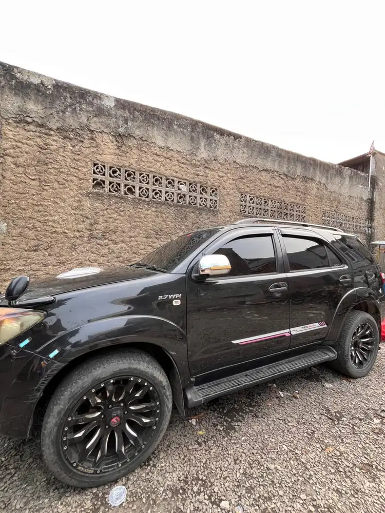 Toyota Fortuner 2009 Bensin