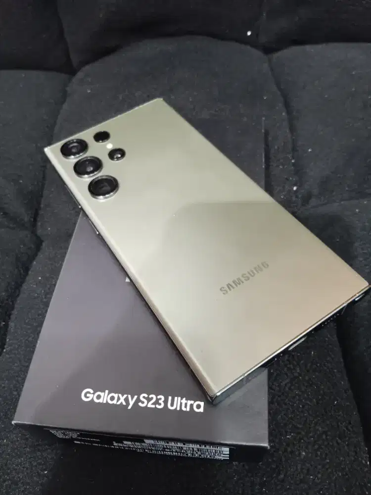 Samsung Galaxy S23 Ultra Gren Ram 12/512gb Lengkap Mulus