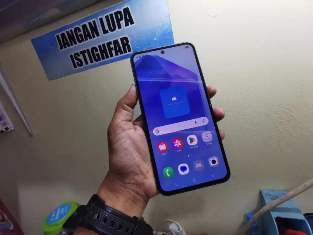 Samsung A55 5G
Ram 12/256