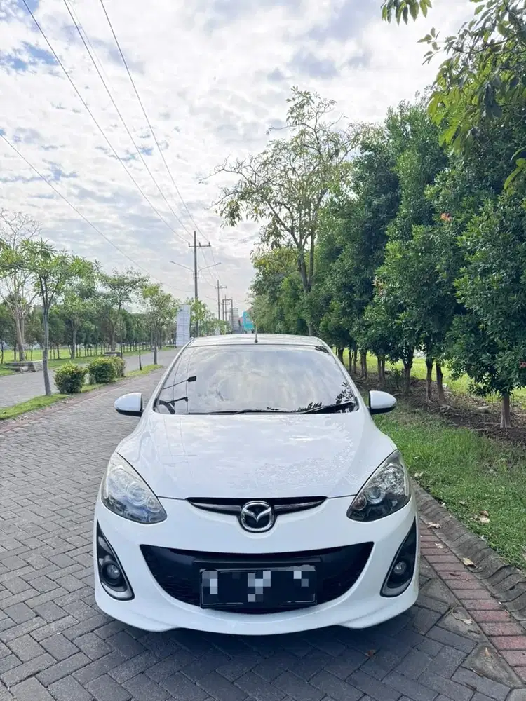 Mazda 2 2013 Bensin