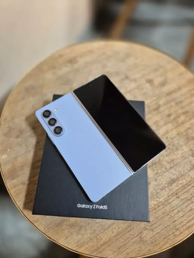 Samsung Z Fold 5 12/512GB Resmi Sein Blue Lengkap