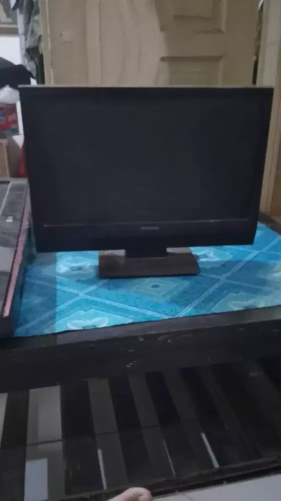 Jual tv LG  sama tv Toshiba